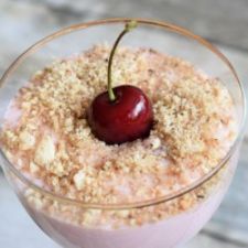 Крем вишни и амарети 160 гр. Крем вишни и амарети 160 гр.